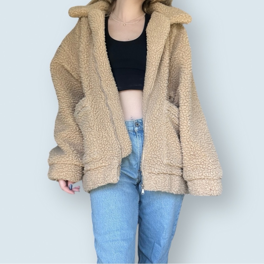 I. Am. Gia. Tan Sherpa Teddy Oversized Jacket (Size Small)